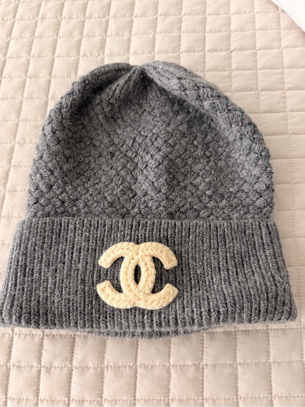 CHANEL Gray Knit Beanie with Cream CC Emblem